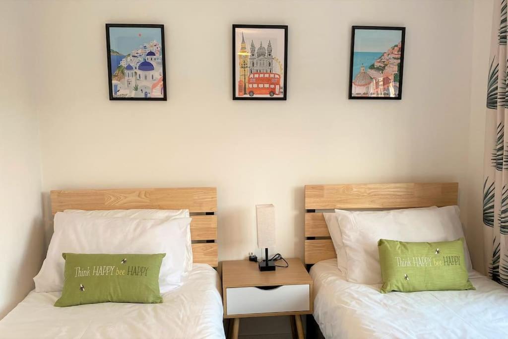 Redhill Town Centre 3 Bed House Near Gatwick Airport, Easy Commute To London Daire Dış mekan fotoğraf